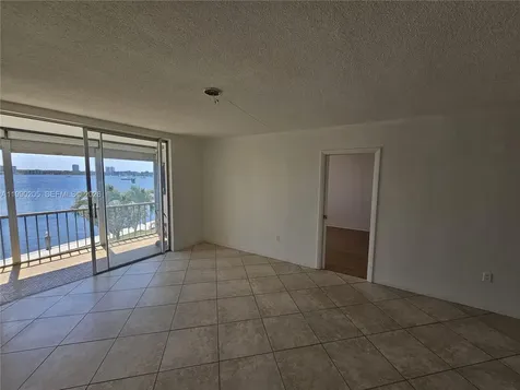 3020 Marcos Drive Aventura FL 33160