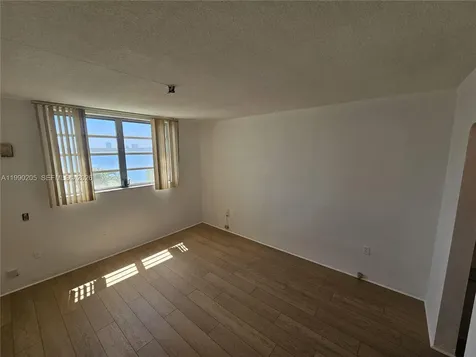 3020 Marcos Drive Aventura FL 33160