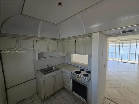3020 Marcos Drive Aventura FL 33160