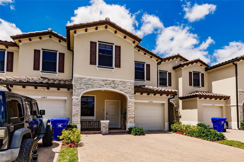 1443 SW 54 Terrace North Lauderdale FL 33068