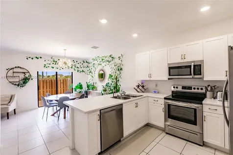1443 SW 54 Terrace North Lauderdale FL 33068