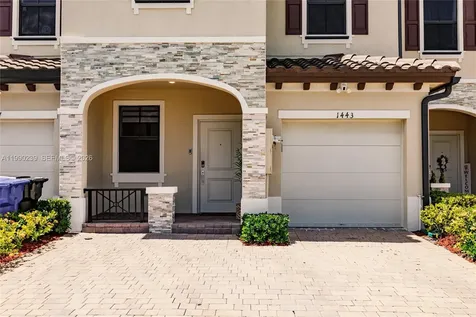 1443 SW 54 Terrace North Lauderdale FL 33068