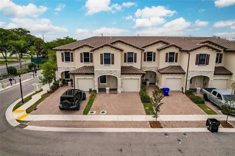 1443 SW 54 Terrace North Lauderdale FL 33068