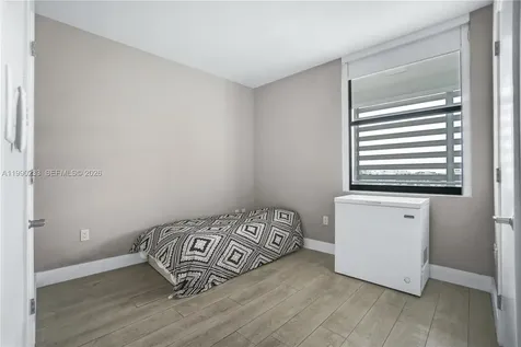 10201 E Bay Harbour Bay Harbor Islands FL 33154