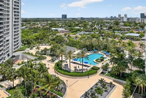 21150 Point Place Aventura FL 33180