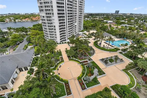 21150 Point Place Aventura FL 33180