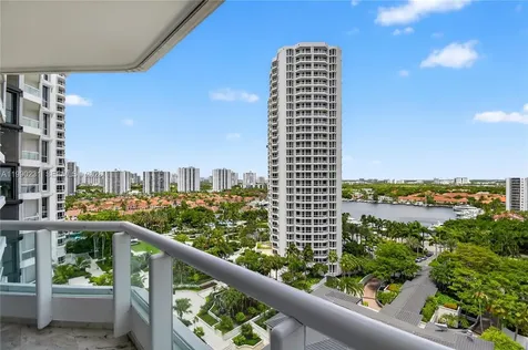 21150 Point Place Aventura FL 33180