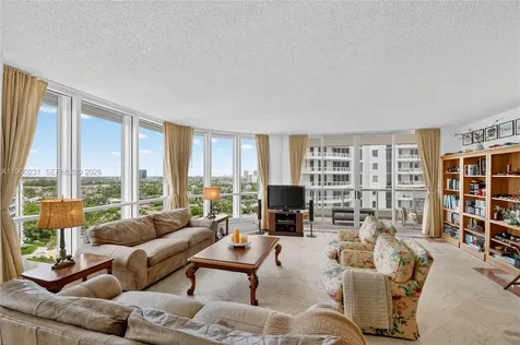 21150 Point Place Aventura FL 33180