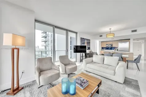 16385 Biscayne Boulevard North Miami Beach FL 33160