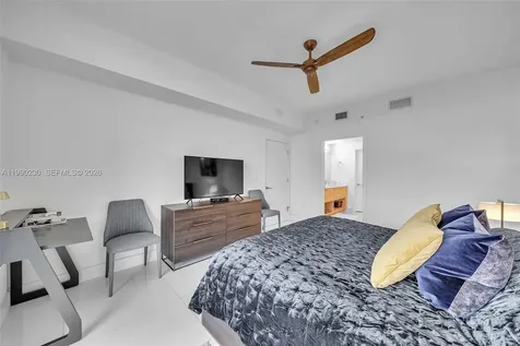 16385 Biscayne Boulevard North Miami Beach FL 33160