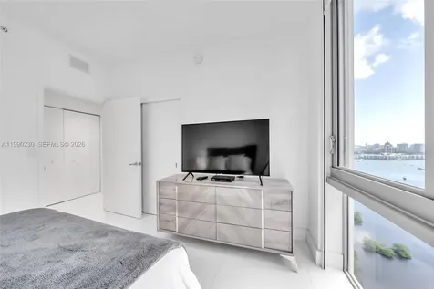 16385 Biscayne Boulevard North Miami Beach FL 33160