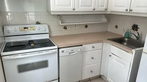 90 Isle Of Venice Drive Fort Lauderdale FL 33301