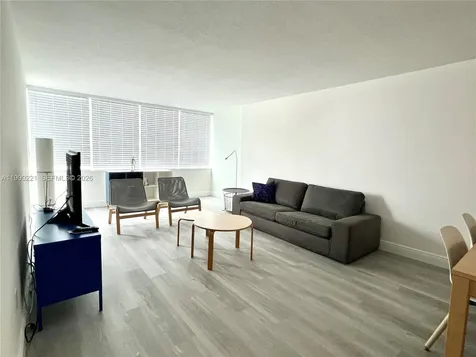 8233 Harding Avenue Miami Beach FL 33141