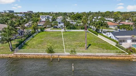 700 SE 28th Avenue Pompano Beach FL 33062