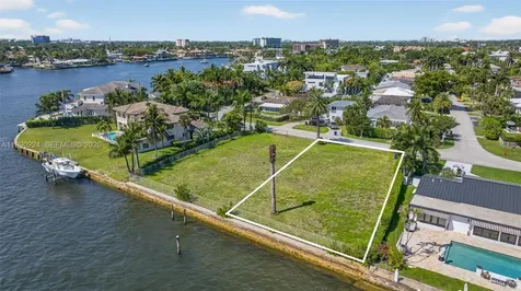 700 SE 28th Avenue Pompano Beach FL 33062