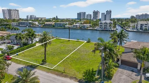 700 SE 28th Avenue Pompano Beach FL 33062