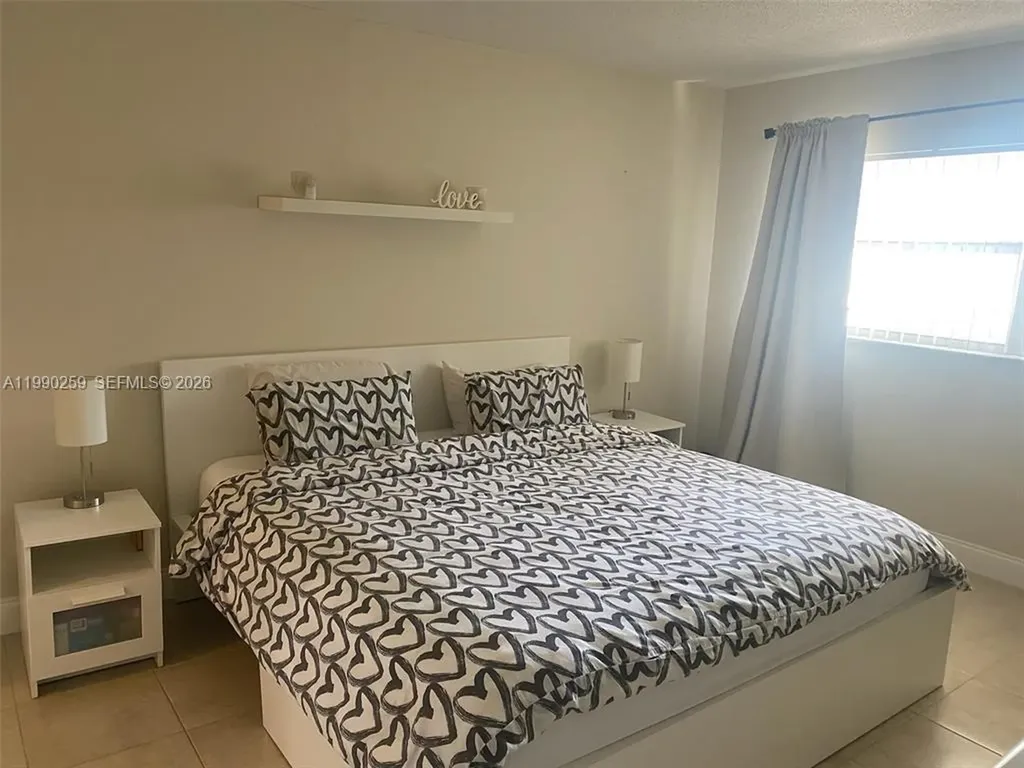 4700 Washington Street Hollywood FL 33021