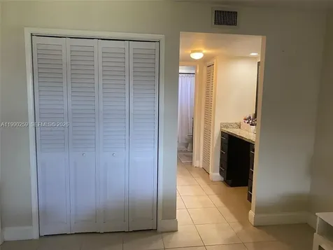 4700 Washington Street Hollywood FL 33021