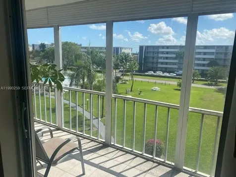 4700 Washington Street Hollywood FL 33021