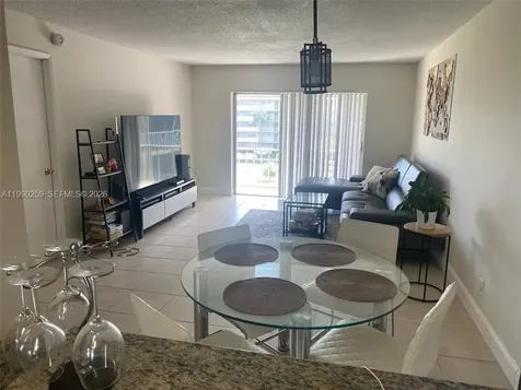 4700 Washington Street Hollywood FL 33021