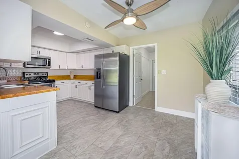 5311 Banyan Lane Tamarac FL 33319