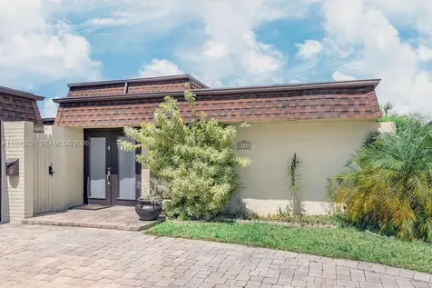 5311 Banyan Lane Tamarac FL 33319