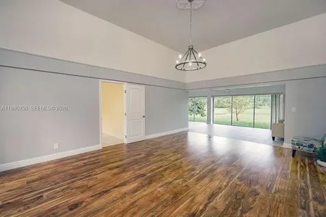 5311 Banyan Lane Tamarac FL 33319