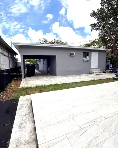 3018 NW 23rd Avenue Miami FL 33142