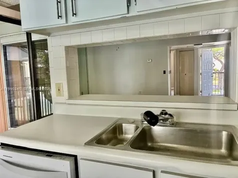 1024 S Independence Drive Homestead FL 33034