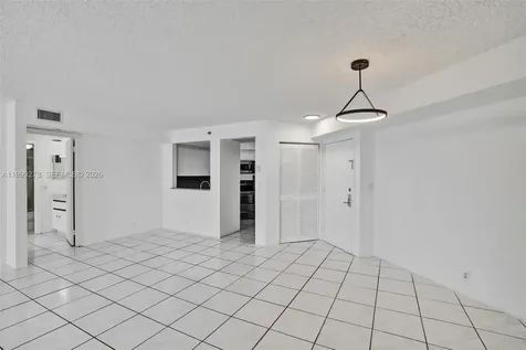 6767 Collins Avenue Miami Beach FL 33141