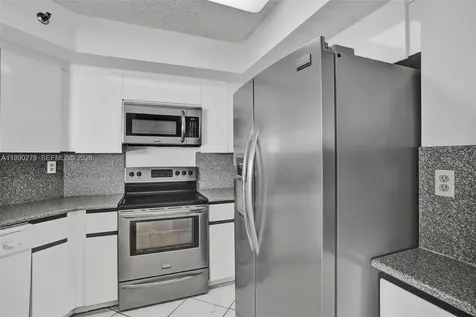 6767 Collins Avenue Miami Beach FL 33141