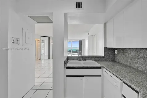 6767 Collins Avenue Miami Beach FL 33141