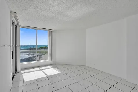 6767 Collins Avenue Miami Beach FL 33141