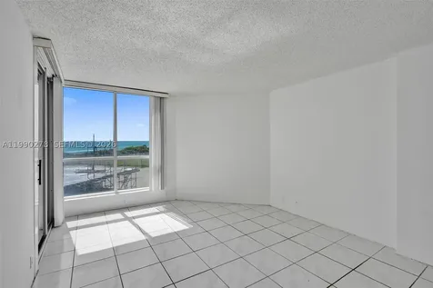 6767 Collins Avenue Miami Beach FL 33141