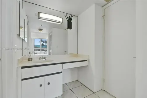 6767 Collins Avenue Miami Beach FL 33141