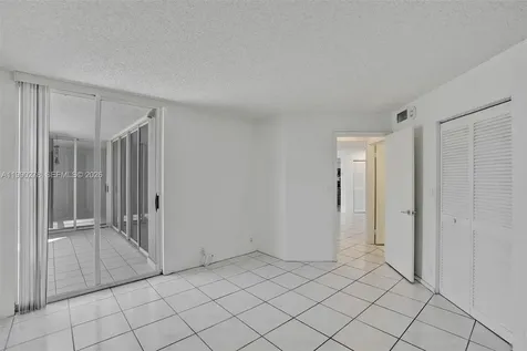 6767 Collins Avenue Miami Beach FL 33141