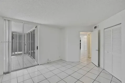 6767 Collins Avenue Miami Beach FL 33141
