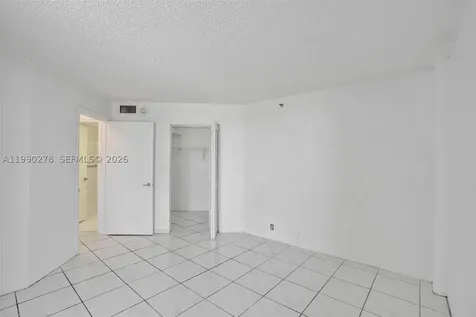 6767 Collins Avenue Miami Beach FL 33141