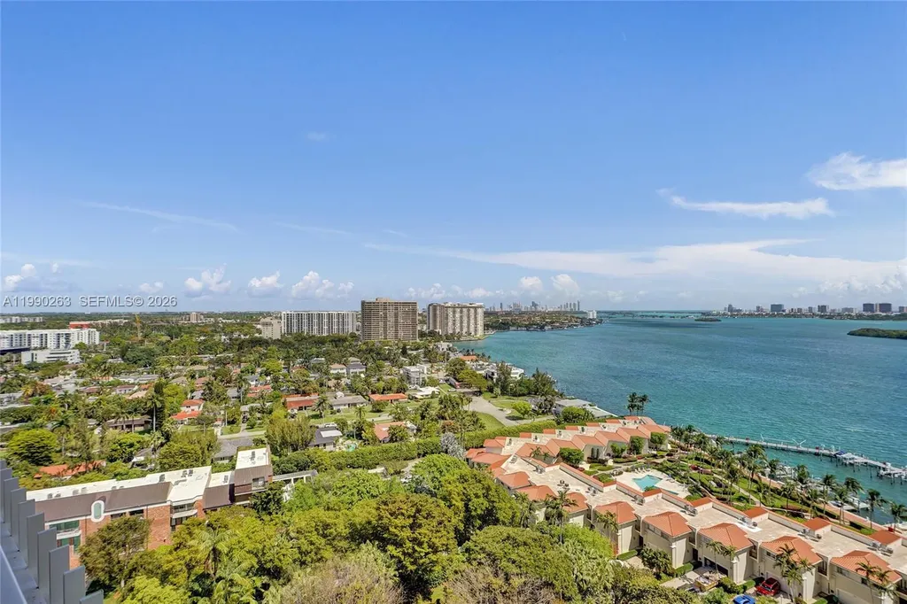 4000 Towerside Terrace Miami FL 33138