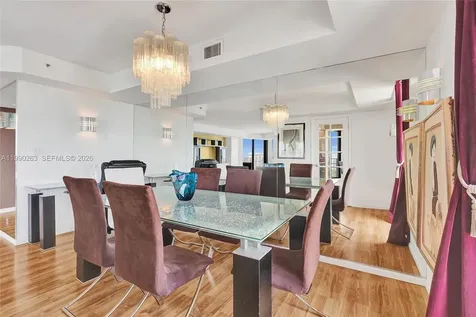 4000 Towerside Terrace Miami FL 33138