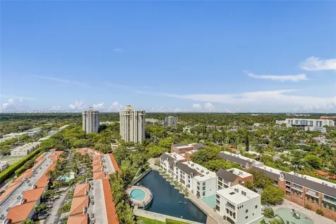 4000 Towerside Terrace Miami FL 33138