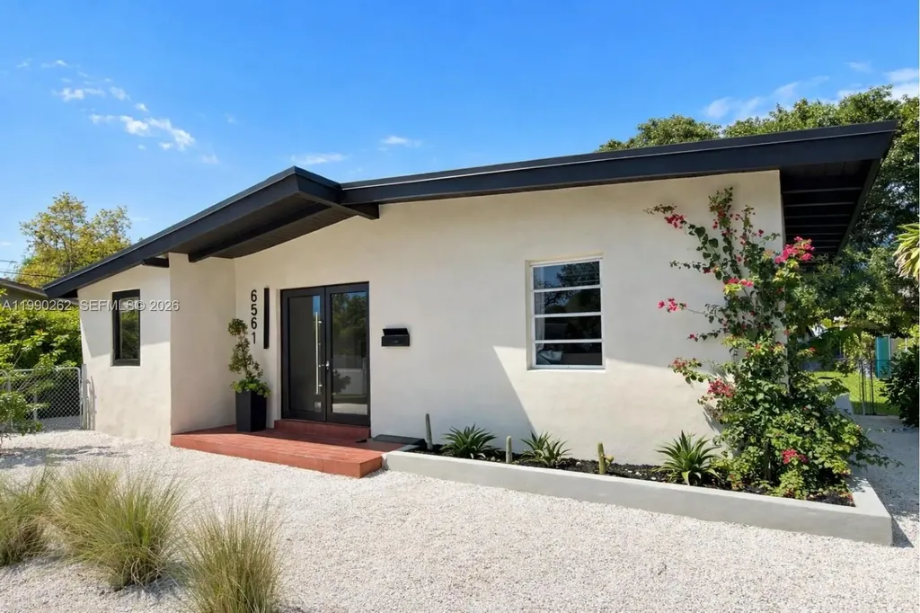 6561 SW 34th Street Miami FL 33155