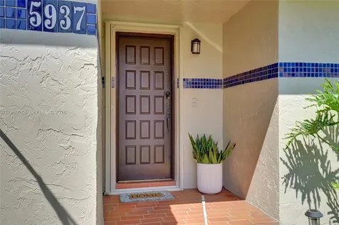 5937 SW 112th Terrace Cooper City FL 33330