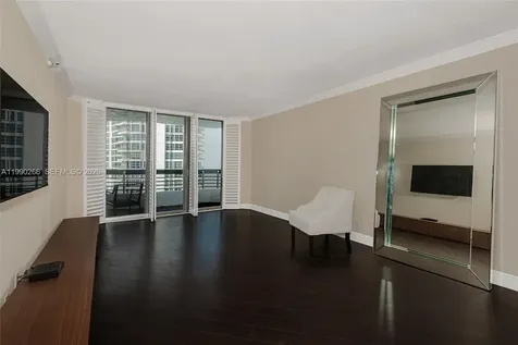 19195 NE 36th Court Aventura FL 33180