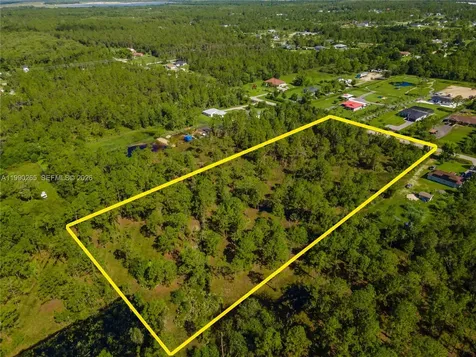 50TH Avenue NE Everglades Boulevard N Naples FL 34120