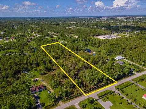 50TH Avenue NE Everglades Boulevard N Naples FL 34120