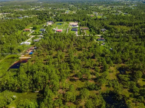 50TH Avenue NE Everglades Boulevard N Naples FL 34120