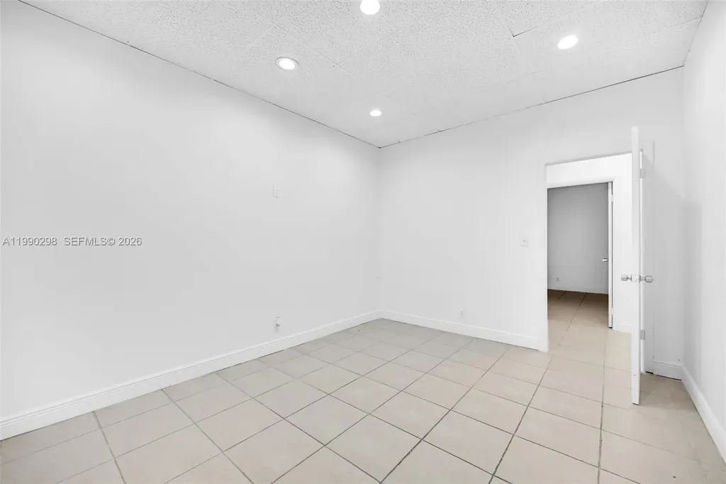 3801 N University Drive Fort Lauderdale FL 33351