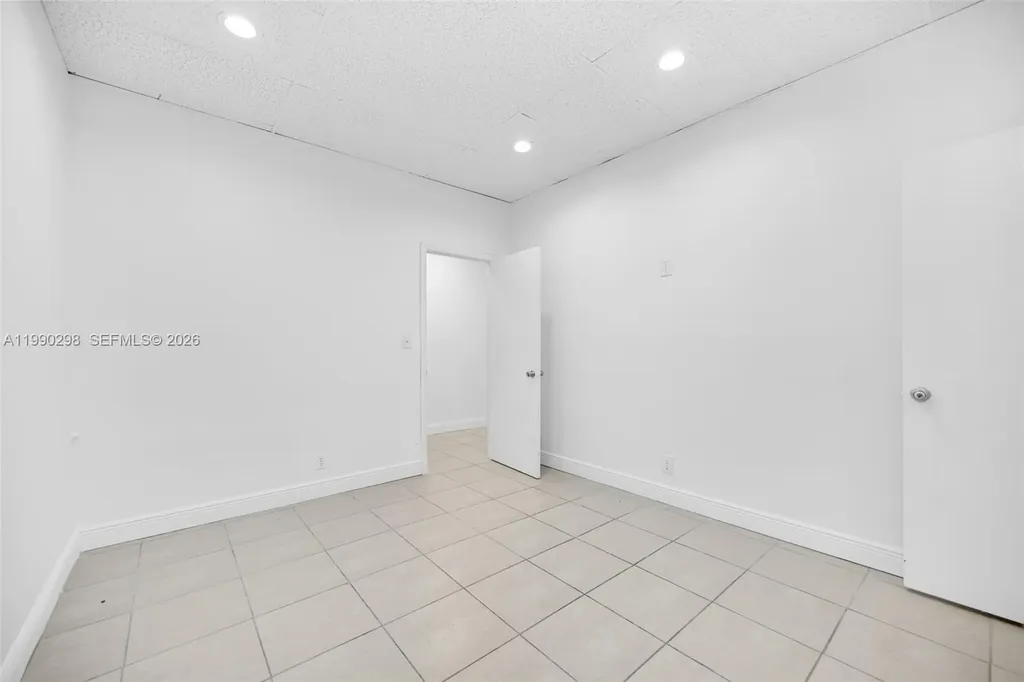 3801 N University Drive Fort Lauderdale FL 33351