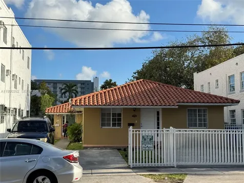 1126 NW 3rd Street Miami FL 33128